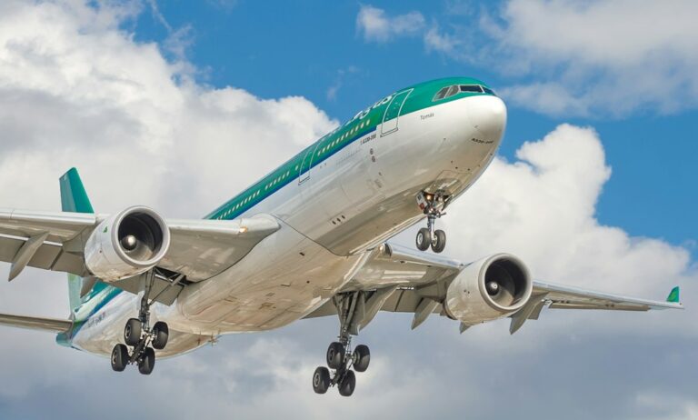 The Best Flight Products Reviewed by Frequent Travelers